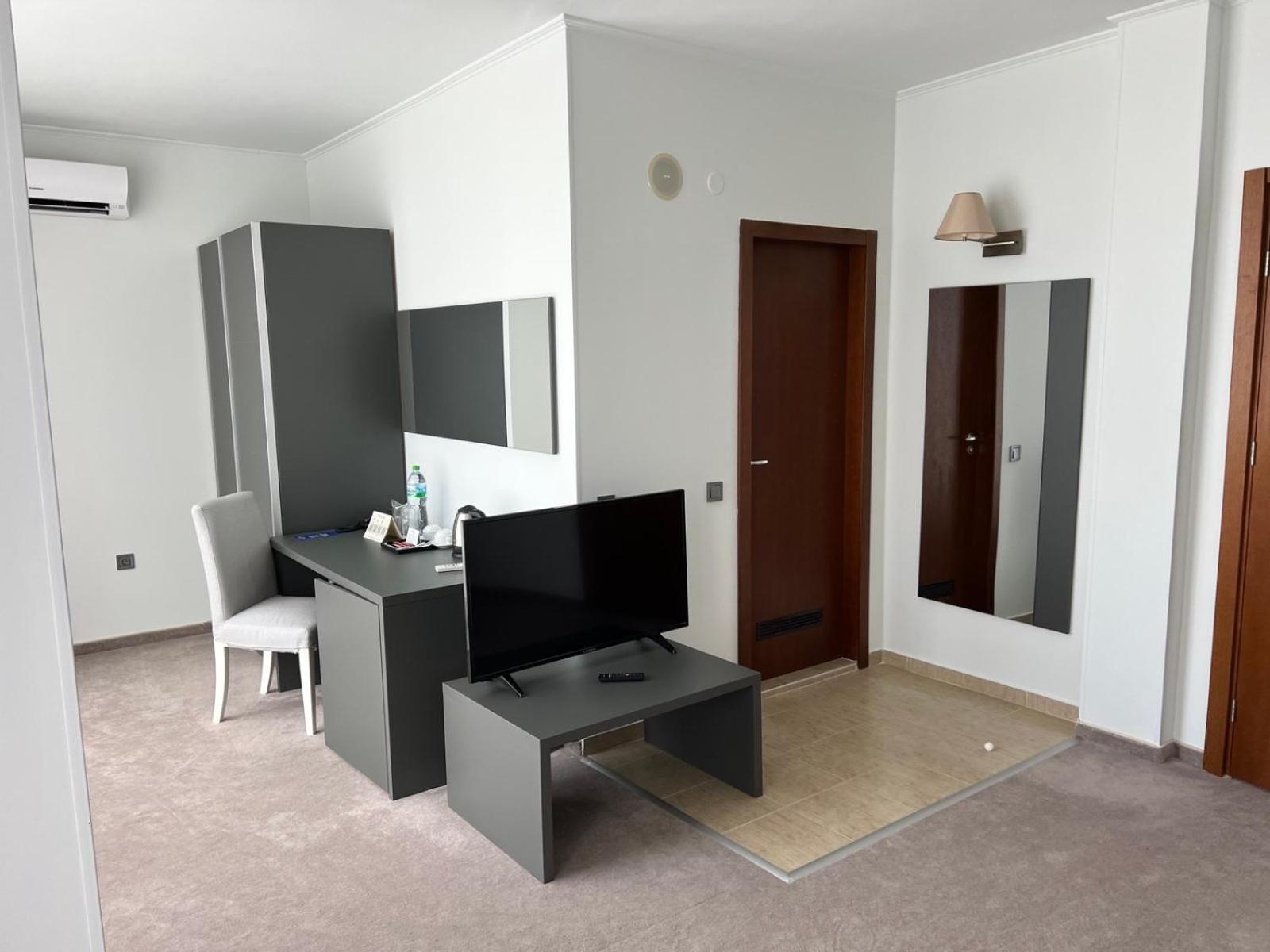 Hotel Continental Golden Sands Phòng bức ảnh